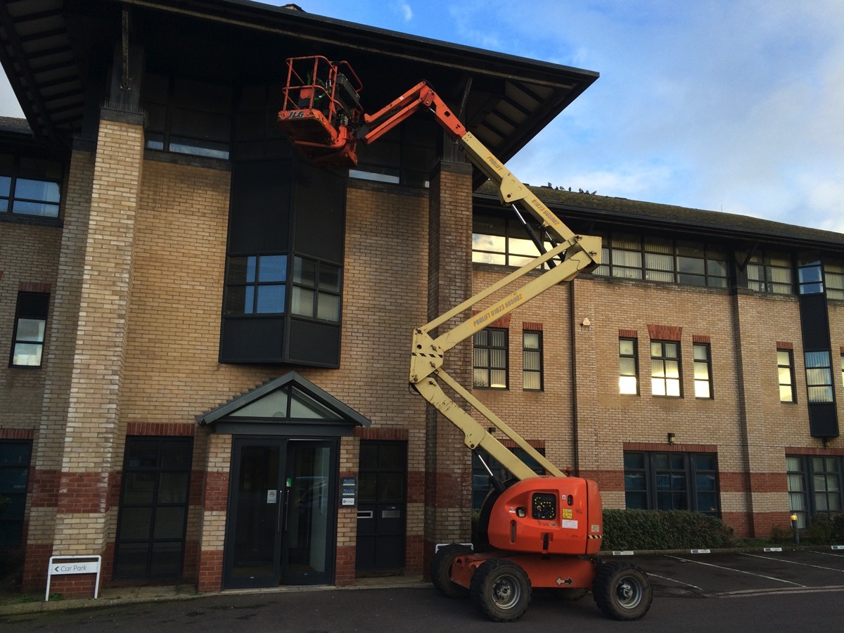 We were asked by Milsted Langdon chartered accountants in Taunton to install proofing to prevent Pigeons from landing on their windowsills and roosting under the eaves above the main entrance. 